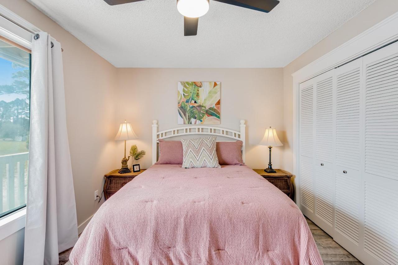 Sea Gem Apartment